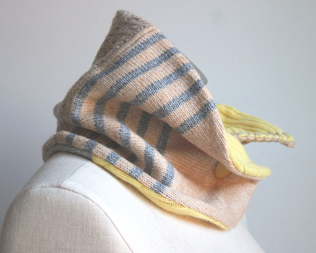 Oatmeal Ray Cashmere Lined Neck-Warmer
