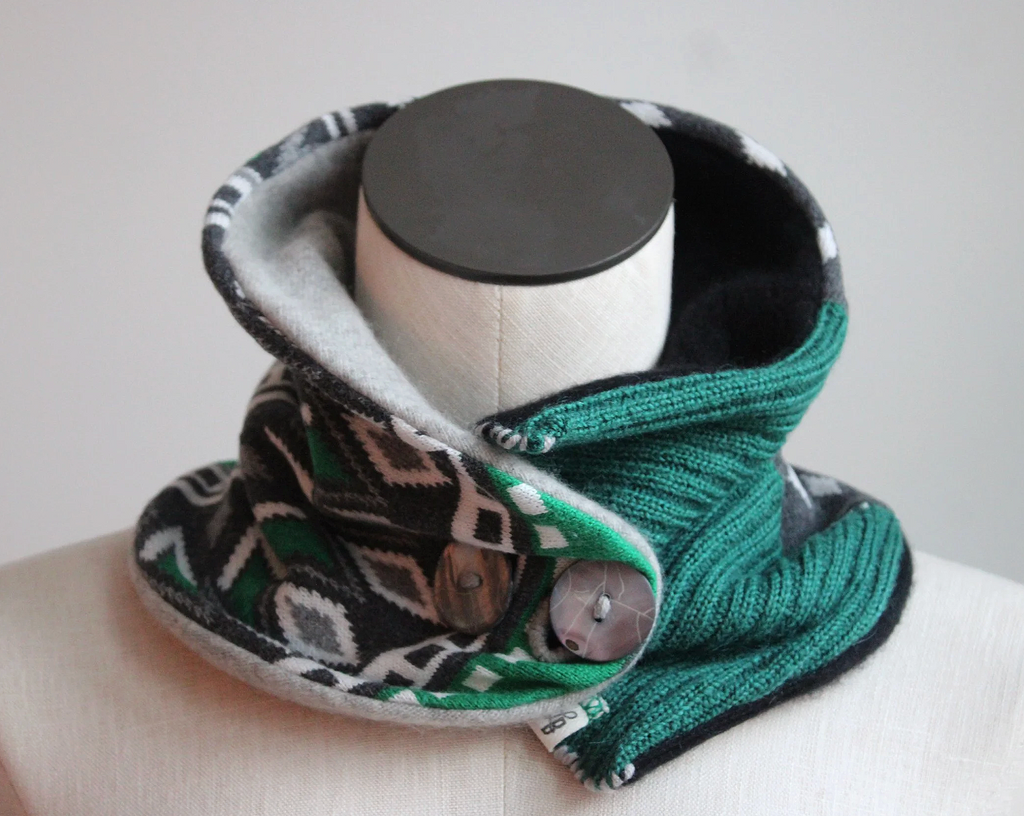 Lucky Green Diamond Cashmere Lined Neck-Warmer
