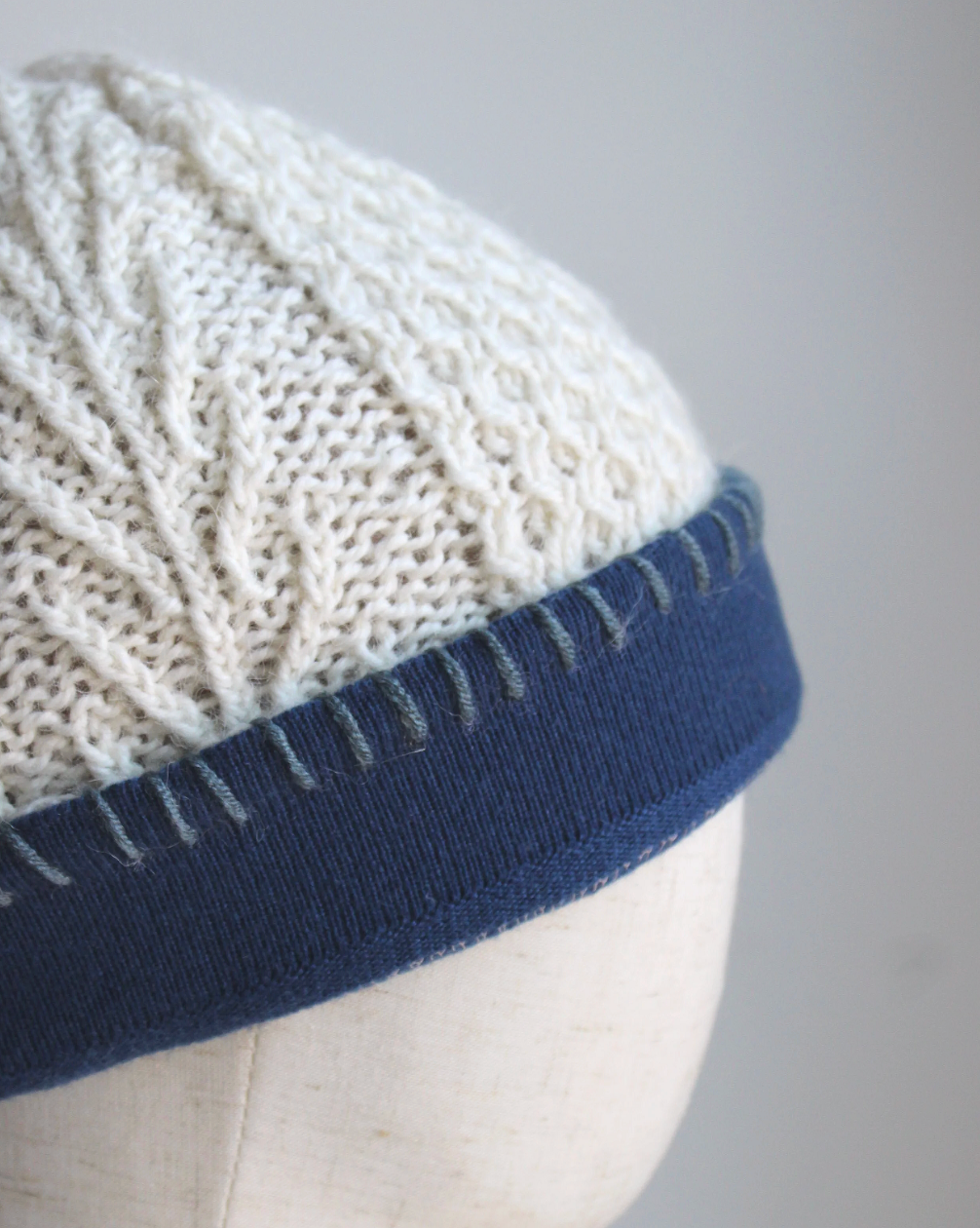 Cream-Navy Blue Cashmere Lined Hand-Knit Beanie