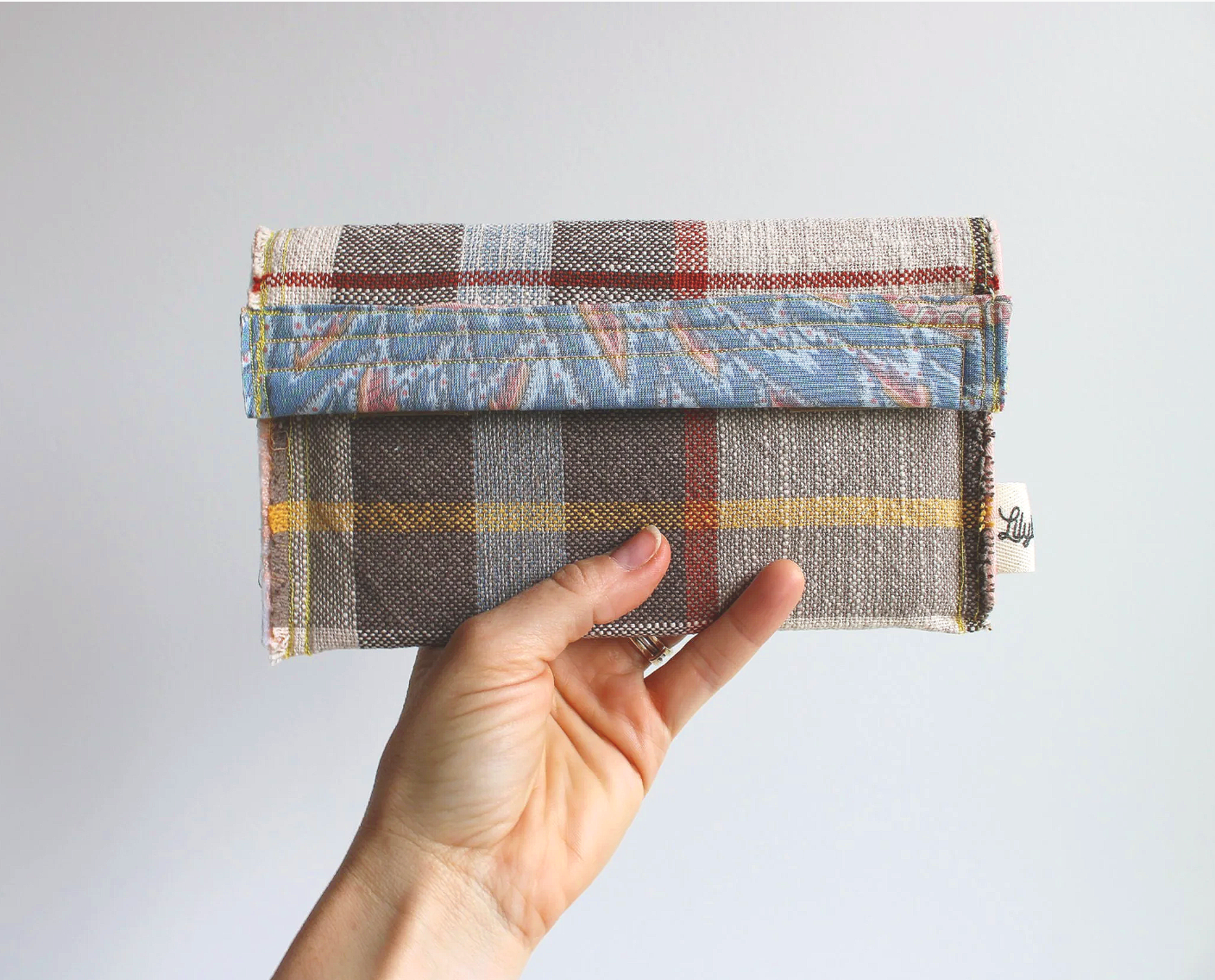 Plaid Paisley Hand-Catch Wallet
