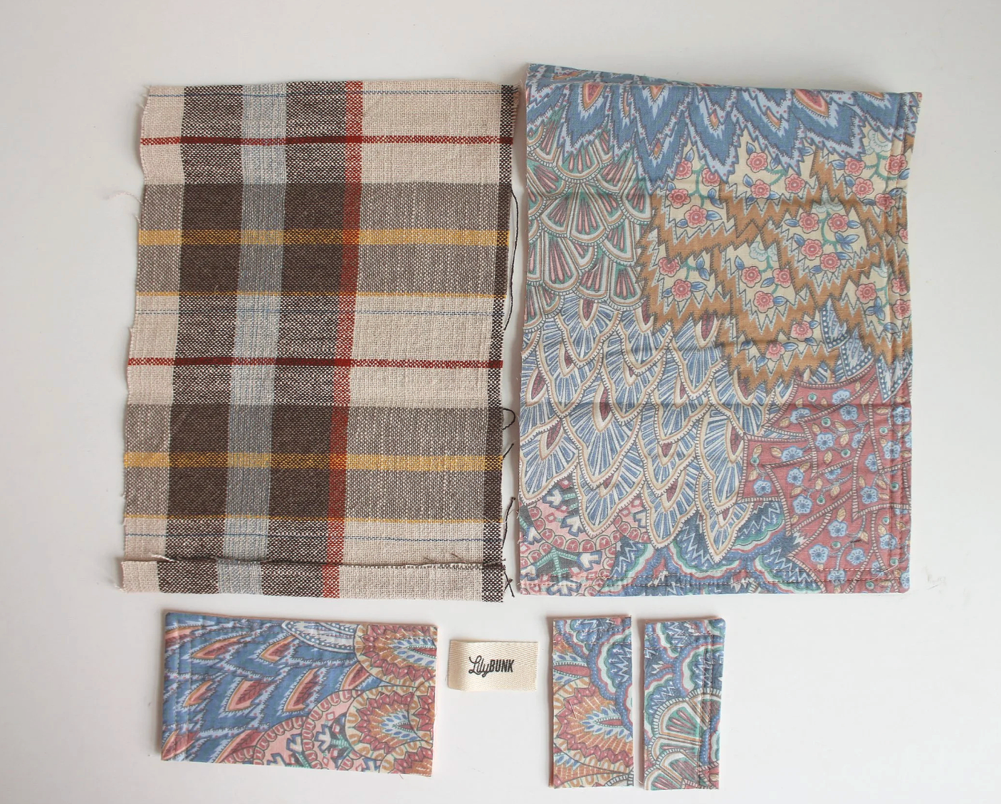 Plaid Paisley Hand-Catch Wallet