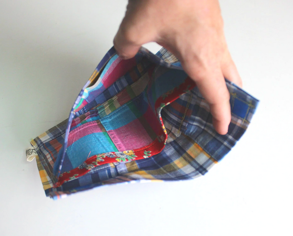 Blue Plaid Hand-Catch Wallet