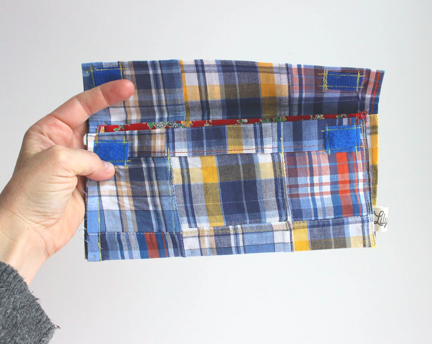 Blue Plaid Hand-Catch Wallet