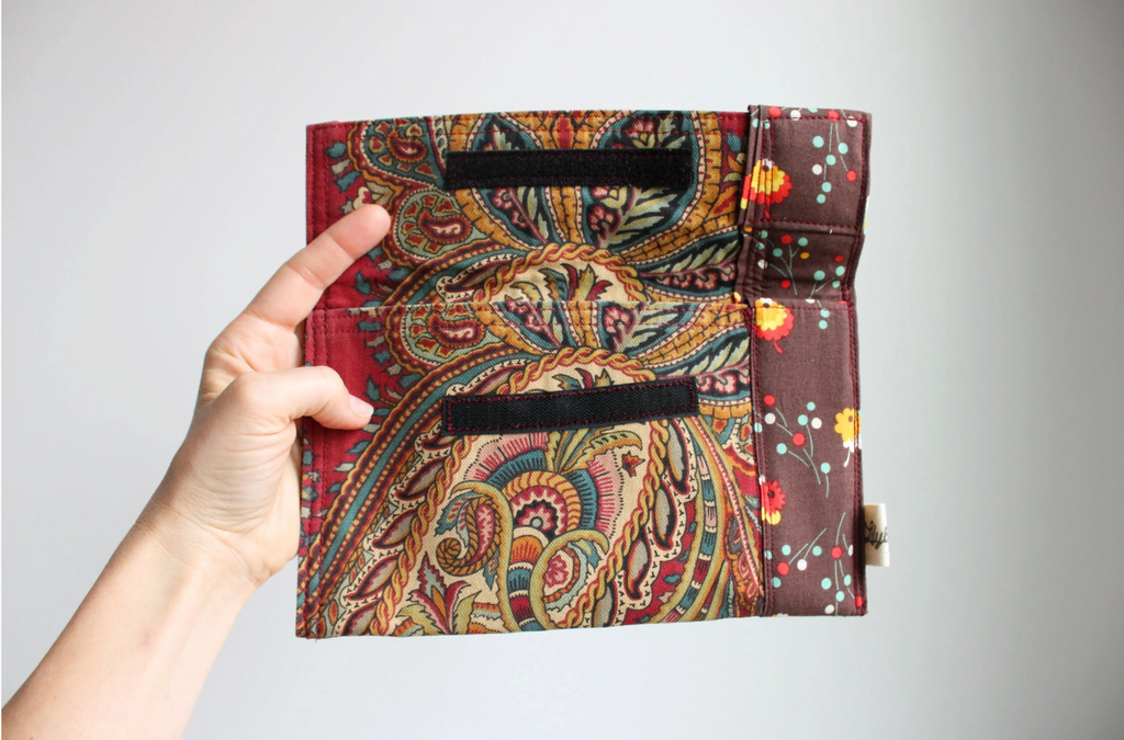 Maroon Paisley Brown Hand-Catch Wallet