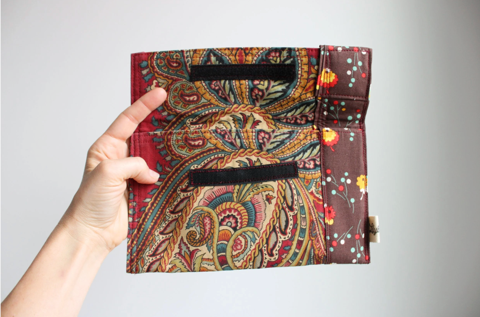 Maroon Paisley Brown Hand-Catch Wallet
