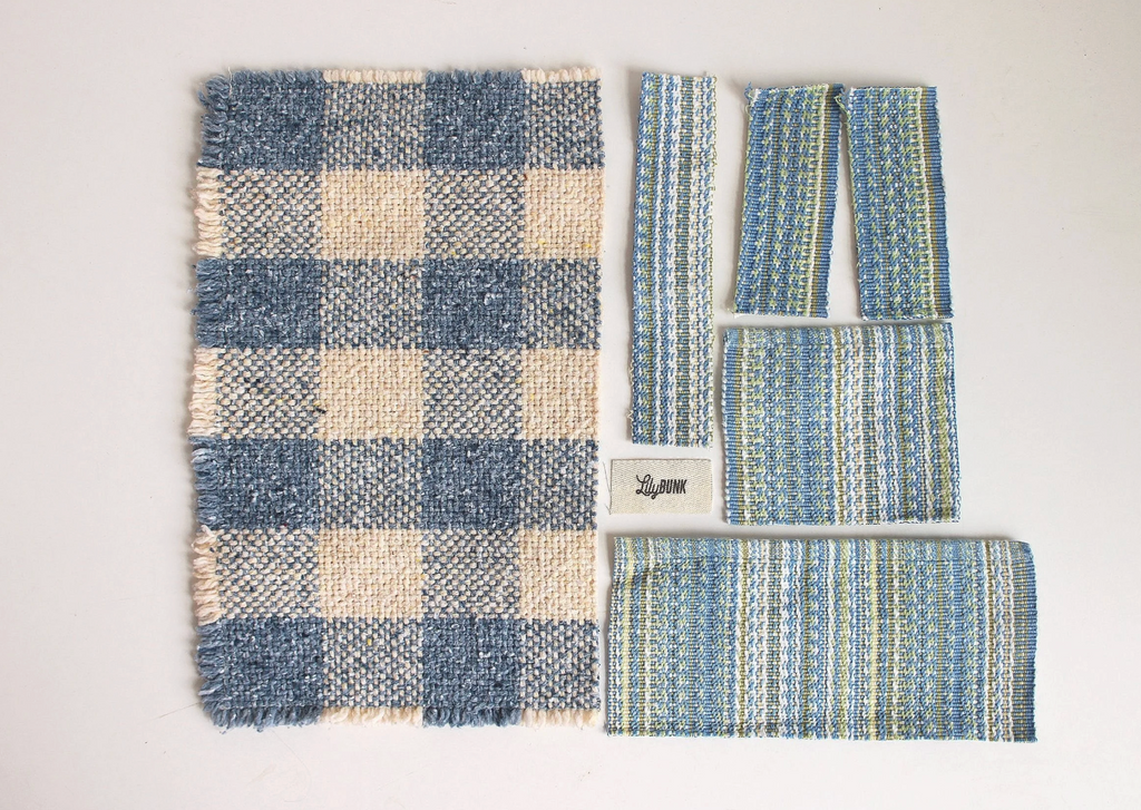 Blue & White Checkered Hand-Catch Wallet